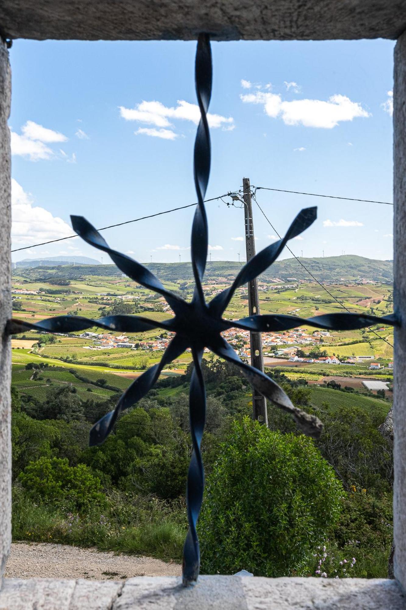 Villa New! Windmill In The Midst Of Nature Mafra Exterior foto